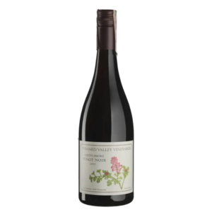 Вино Pyramid Valley Еас Смок Піно Нуар 2011 / Earth Smoke Pinot Noir червоне сухе 0,75 л